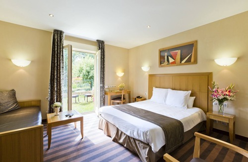 Lapalisse Hotel | Auberge Du Moulin Marin