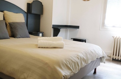 Bourg-et-Comin Hotel | AUBERGE DU PARC