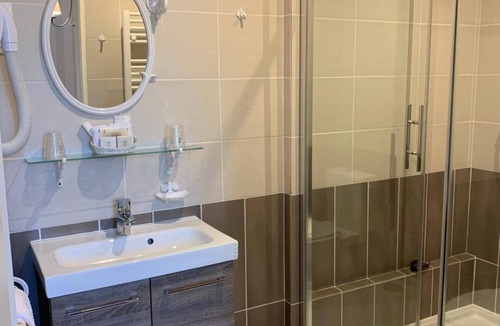 Luche-Pringe Hotel | Auberge du port des Roches