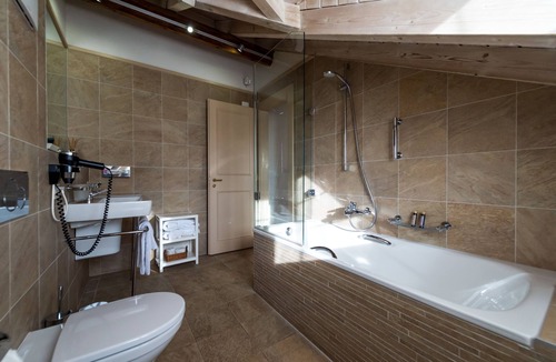 Cully Hotel | Auberge du Raisin