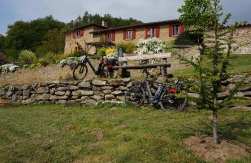 Montromant Bed & Breakfast | Auberge du Thiollet