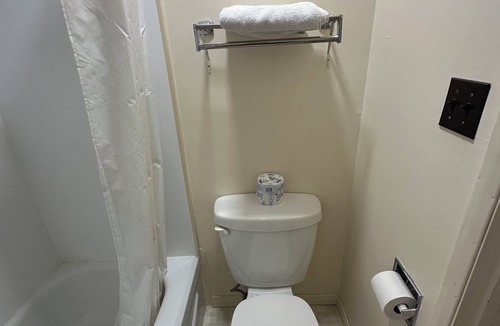 Blind River Hotel | Auberge Eldo Inn