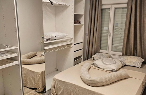 Le Blanc-Mesnil House | Auberge Emmanuel