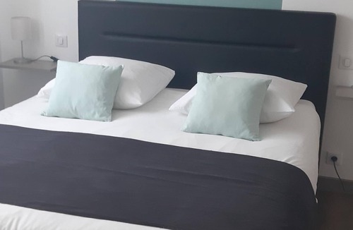 Les Hautes-Rivieres Hotel | AUBERGE EN ARDENNE