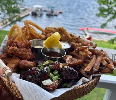 Frontenac Hotel | Auberge et Chalets sur le Lac
