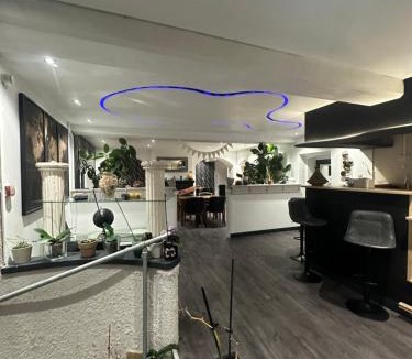 Malay-le-Petit Hotel | Auberge