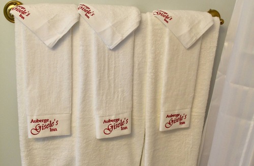 Baddeck Hotel | Auberge Gisele's Inn