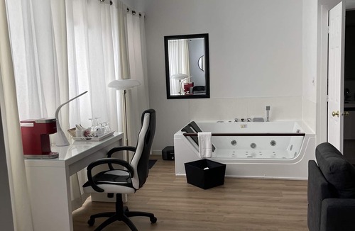 Sainte-Agathe-des-Monts Hotel | Auberge Hôtel Spa Watel