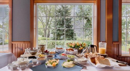 Saint-Marc-sur-Richelieu Hotel | Auberge Handfield et Spa