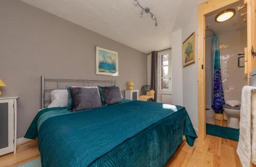 Segur-le-Chateau Bed & Breakfast | Auberge Henri IV