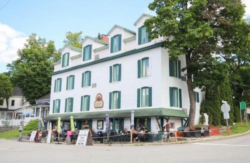 North Hatley Hotel | Auberge La Chocolatiere