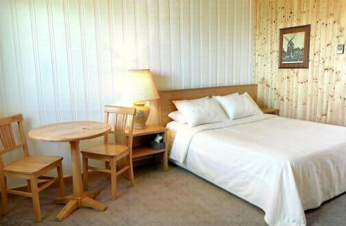 Isle aux Coudres Hotel | Auberge La Coudriere (Cool Hotel)