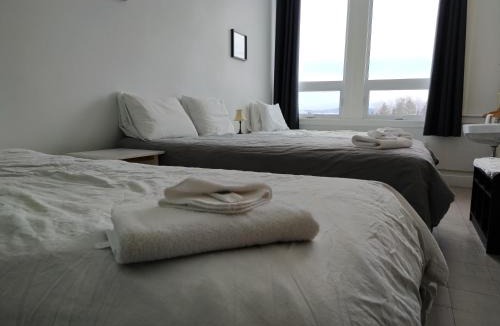 Cap-aux-Os Hotel | Auberge La Petite École de Forillon