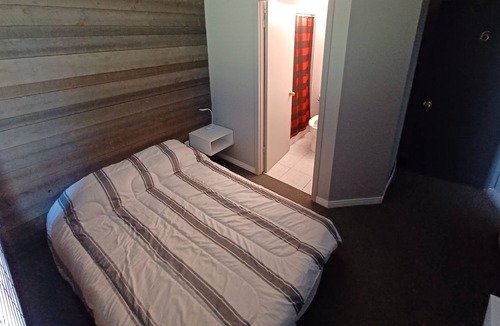 Trois-Rives Hostel | Auberge Le Dalton