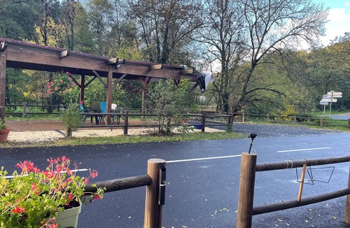 Mazeyrat-Aurouze Hotel | Auberge le Matagot