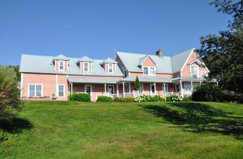 Hatley Hotel | Auberge Le Tricorne