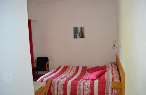 Bourdeaux Hotel | Auberge Les Sibourgs