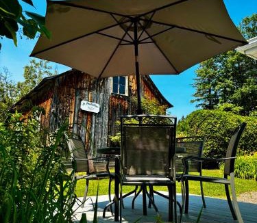 Cap-a-l'Aigle Hotel | Auberge musicale Pour un Instant