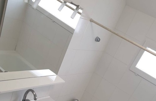 Noisiel Hostel | Auberge Rose - Hostel