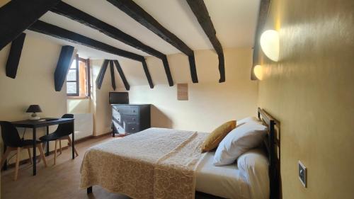 Conques Hotel | Auberge Saint Jacques