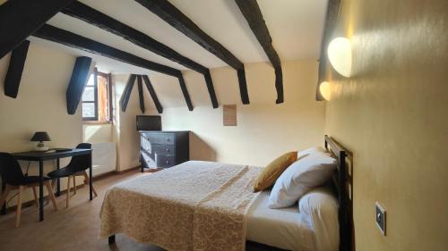 Conques Hotel | Auberge Saint Jacques