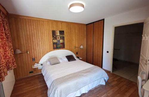 Villequier-Aumont Hotel | Auberge Saint-Jean