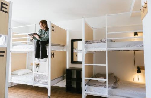 Downtown Montreal Hostel | Auberge Saintlo Montréal Hostel