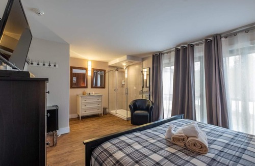 Mont-Tremblant Hotel | Auberge Sauvignon