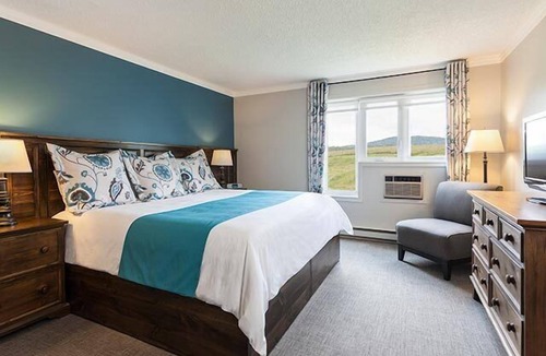 Lac-Brome Hotel | Auberge West Brome