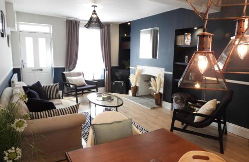 Cowbridge House | Aubrey Cottage