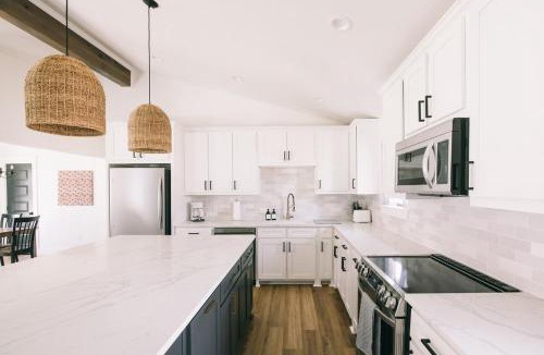 Aubrey House | Aubrey Downtown Charmer - Smart TVs in every room!