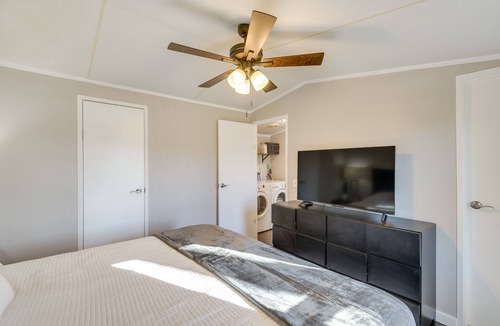 Era House | Aubrey Getaway Near Lake Ray Roberts!