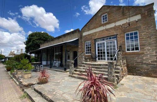 Upper Wakefield Apartment | Auburn Garden Suites