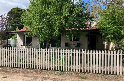 Upper Wakefield Bed & Breakfast | Auburn Hideaway