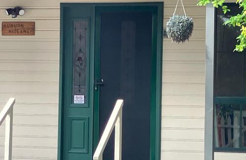 Upper Wakefield Bed & Breakfast | Auburn Hideaway