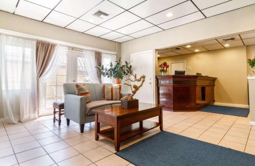 North Auburn Hotel | Auburn House Hotel