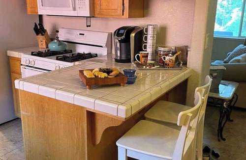 North Auburn House | Auburn Party of 8