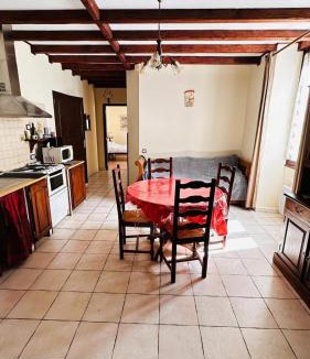 Chateau-Verdun House | Aucairn