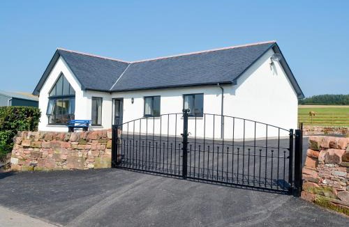 Torthorwald House | Auchen Ladder