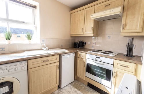 Swindon Apartment | August Discount - Long Stay - Contractors