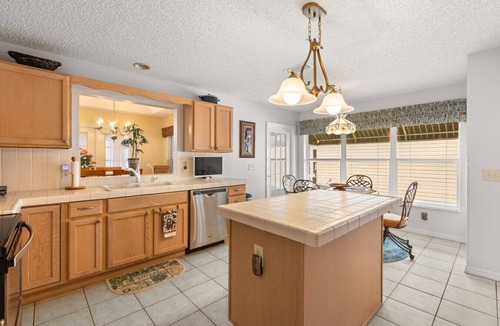 Santo Domingo House | Augustine Escape - Access to Golf Cart & Amenities