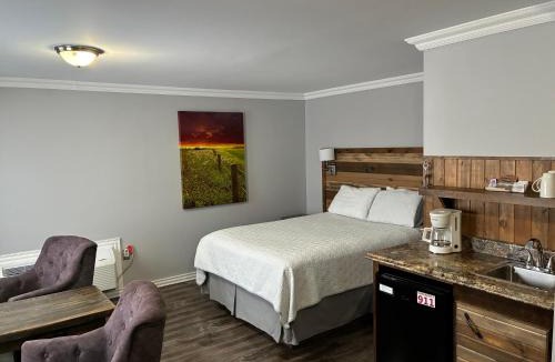 Rocky Harbour Hotel | Augustus Jane Inn