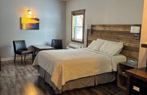 Rocky Harbour Hotel | Augustus Jane Inn