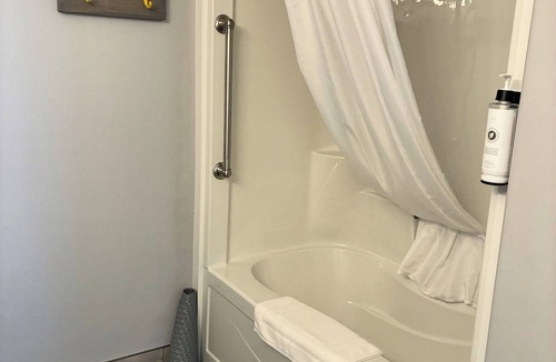 Rocky Harbour Hotel | Augustus Jane Inn