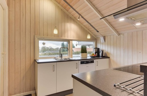 Mommark Strand House | "Aulis" - 230m from the sea by Interhome