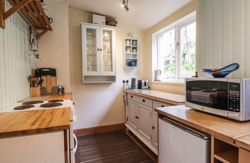 Kingussie Cottage | AULTMORE, family friendly, with open fire in Kingussie