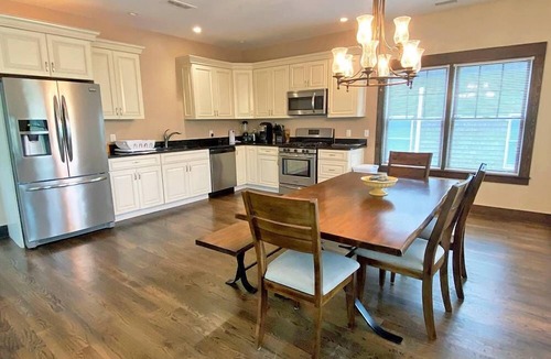 Oak Bluffs Cottage | Aunt Clara's Cottage ~ Your Beautiful Island Home!
