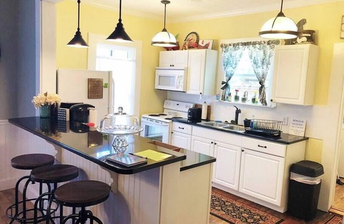 Llano House | Aunt Hattie's Farmhouse
