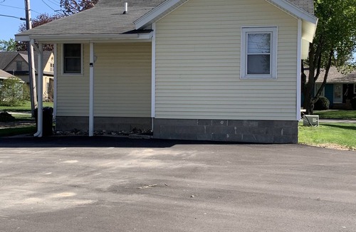 Swea City Cottage | Aunt Martha’s Cottage -Pet Friendly