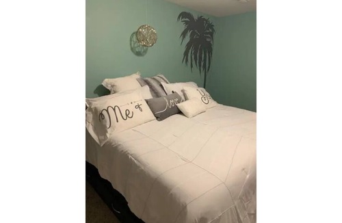 Etoile House | Aunt Sharon’s Bungalow